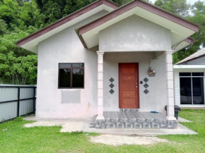 Homestay Idaman B B with 2 room aircond 2 Quen Bed and Not Sharing Room -Privacy